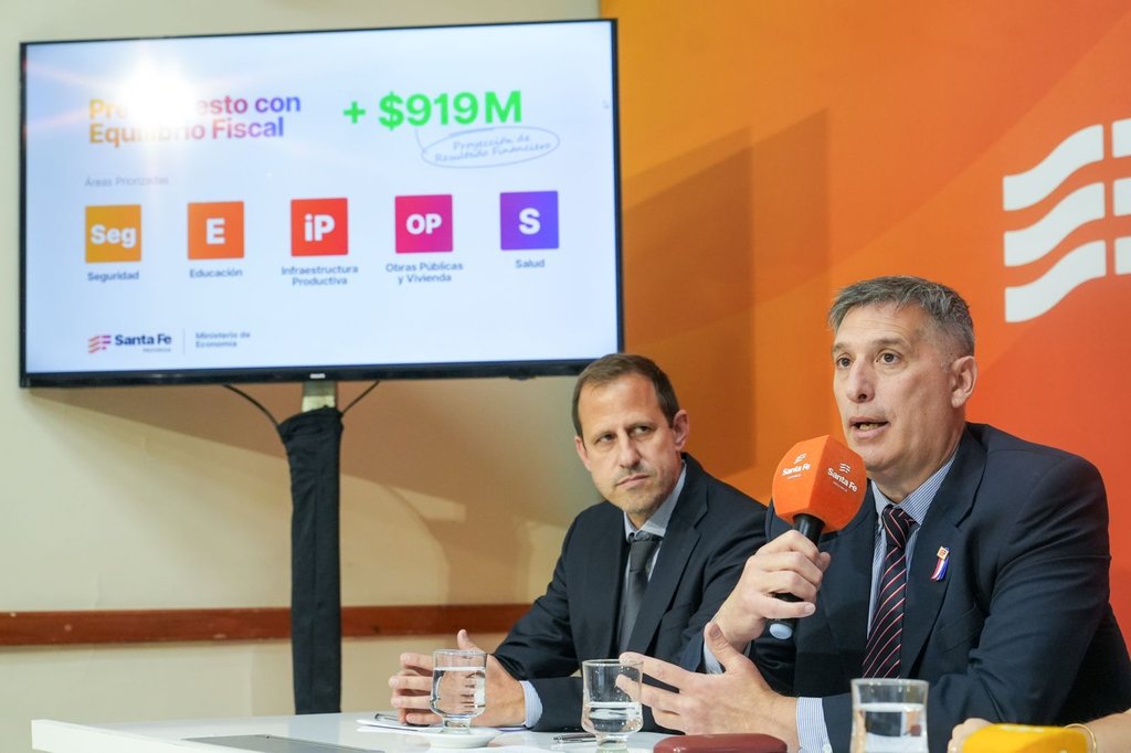 Santa Fe destinará el 100 % del Impuesto Inmobiliario Rural a infraestructura para el campo